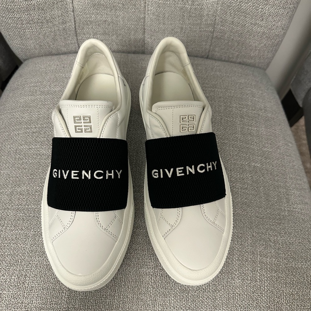 Givenchy City Sport Sneakers